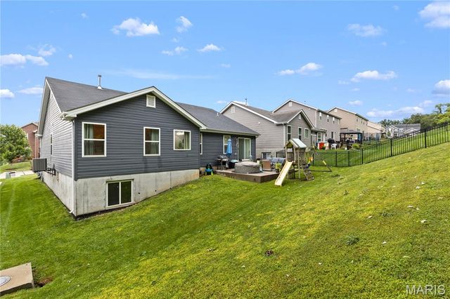 749 Winding Bluffs Drive, Fenton, MO 63026