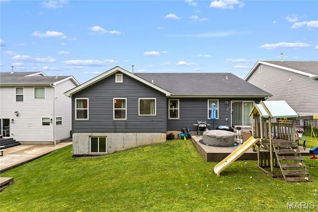 749 Winding Bluffs Drive, Fenton, MO 63026