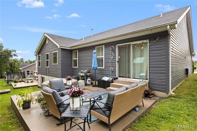749 Winding Bluffs Drive, Fenton, MO 63026