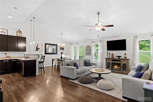 749 Winding Bluffs Drive, Fenton, MO 63026