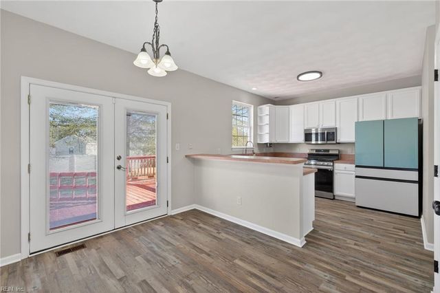 509 Fair Oak DR, Chesapeake, VA 23322