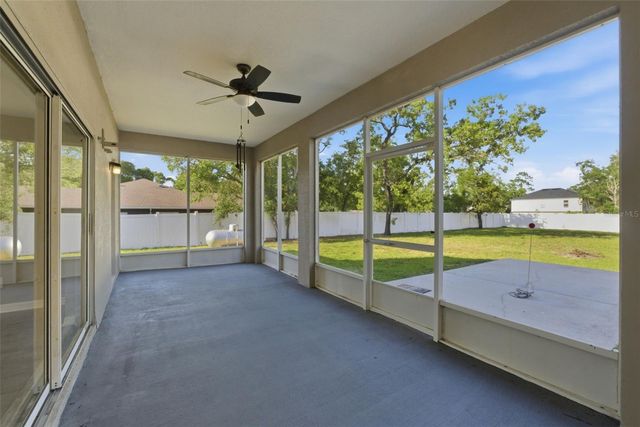 11070 LABRADOR DUCK ROAD, Weeki Wachee, FL 34614