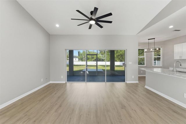 11070 LABRADOR DUCK ROAD, Weeki Wachee, FL 34614