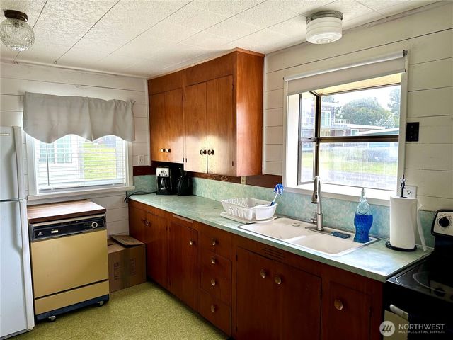 1215 199th Place, Long Beach, WA 98631