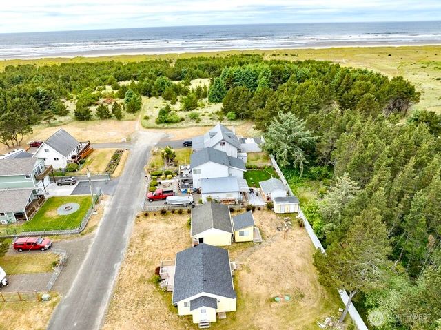 1215 199th Place, Long Beach, WA 98631