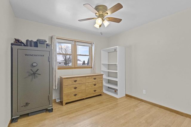 975 CLOVER STREET, Menasha, WI 54952