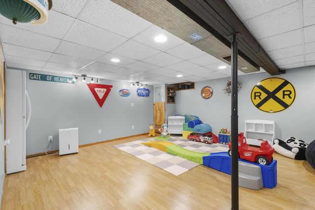 975 CLOVER STREET, Menasha, WI 54952