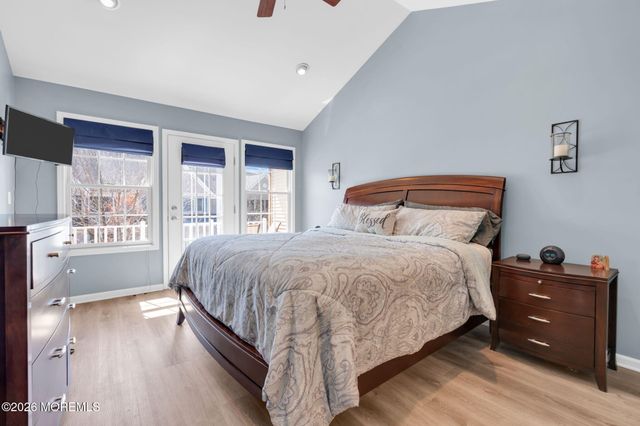 35 Chatsworth Road, Manalapan, NJ 07726
