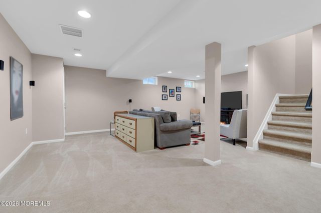 35 Chatsworth Road, Manalapan, NJ 07726