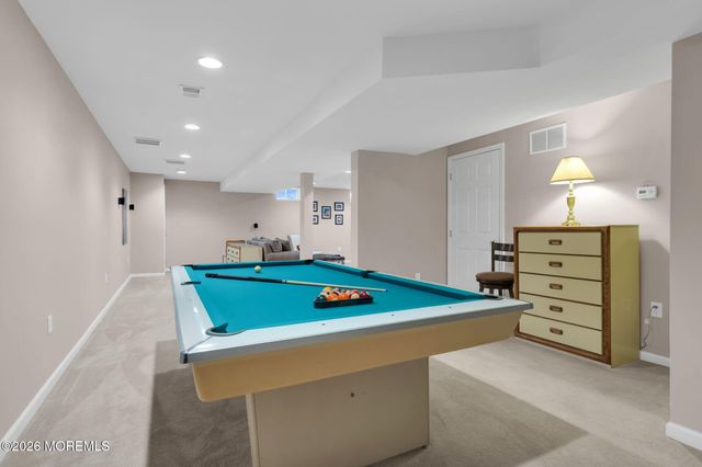 35 Chatsworth Road, Manalapan, NJ 07726