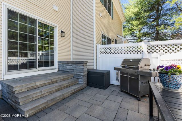 35 Chatsworth Road, Manalapan, NJ 07726