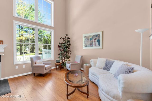 35 Chatsworth Road, Manalapan, NJ 07726