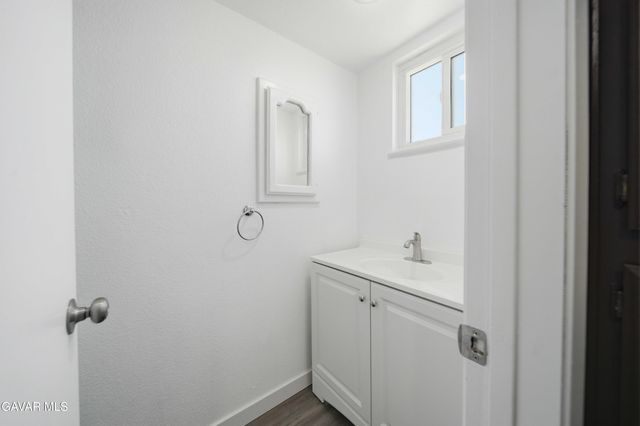 8711 S Loop Boulevard, California City, CA 93505