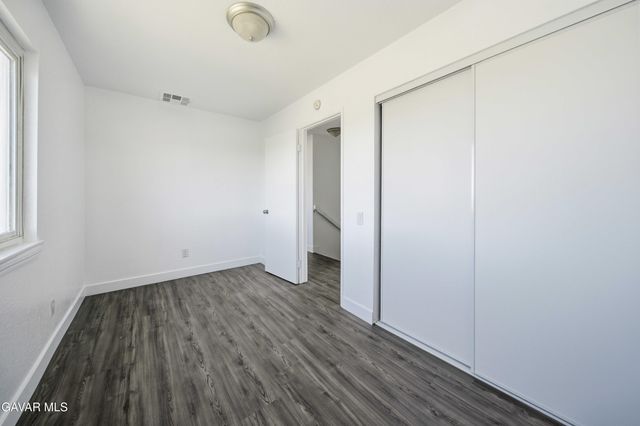 8711 S Loop Boulevard, California City, CA 93505