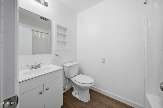 8711 S Loop Boulevard, California City, CA 93505