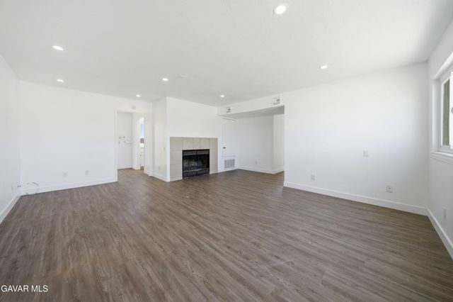 8711 S Loop Boulevard, California City, CA 93505