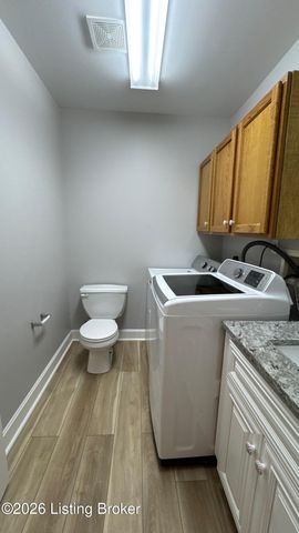 7619 Stovall Pl, Louisville, KY 40228