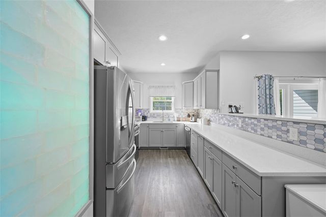 101 Cherokee Dr, Chippewa Twp, PA 15010