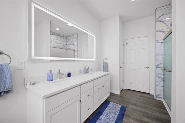 101 Cherokee Dr, Chippewa Twp, PA 15010