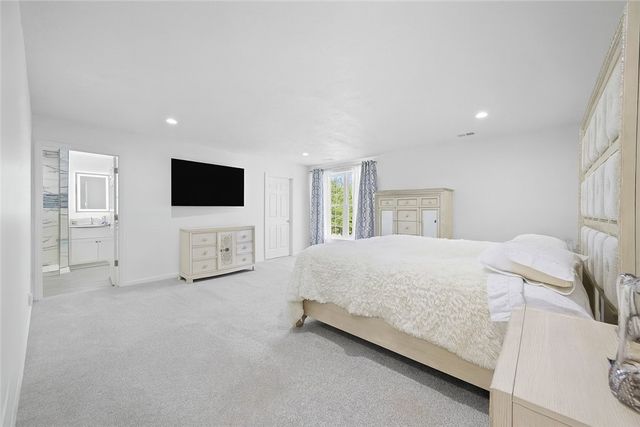 101 Cherokee Dr, Chippewa Twp, PA 15010