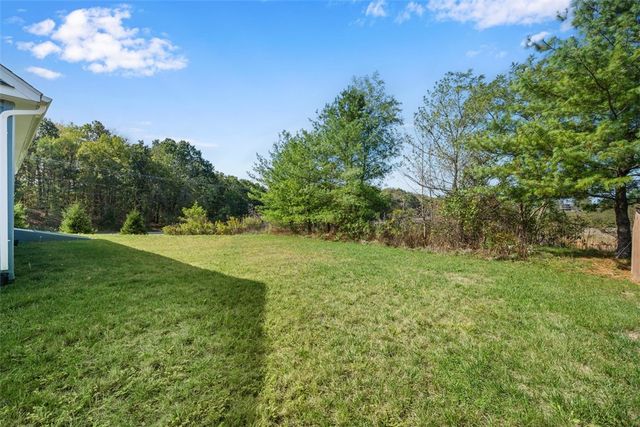 101 Cherokee Dr, Chippewa Twp, PA 15010