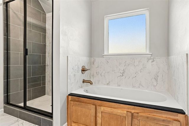 2156 Josslyn Place, Edmond, OK 73034
