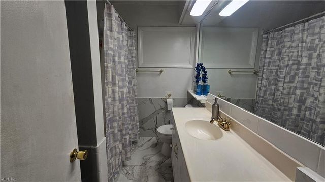 2216 Dean DR, Norfolk, VA 23518