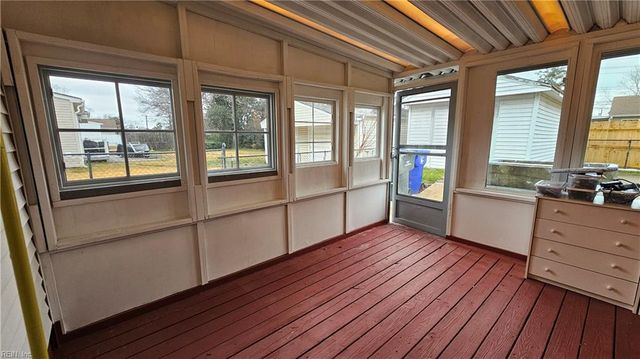 2216 Dean DR, Norfolk, VA 23518