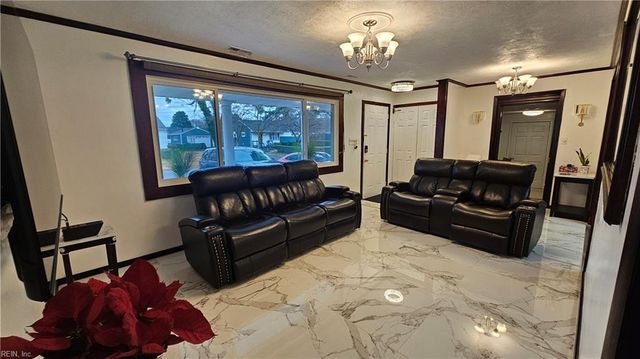 2216 Dean DR, Norfolk, VA 23518