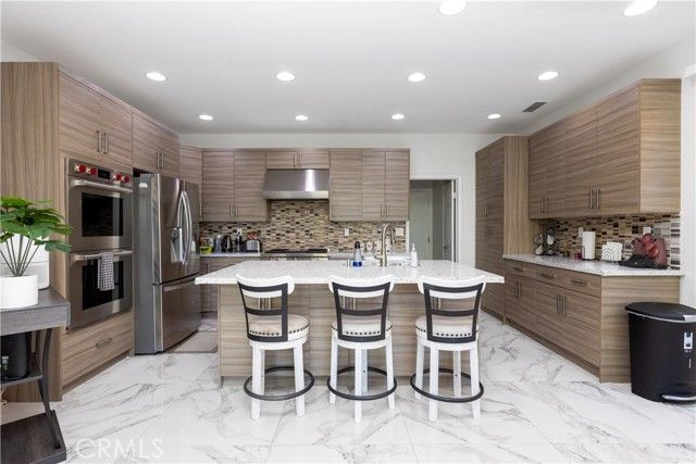 8755 E Garden View, Anaheim, CA 92808