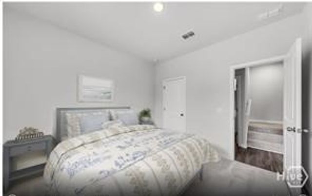 385 Crosstown Avenue, Richmond Hill, GA 31324