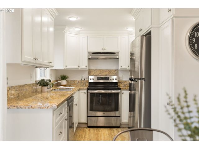 9768 Se 66TH Ave, Milwaukie, OR 97222