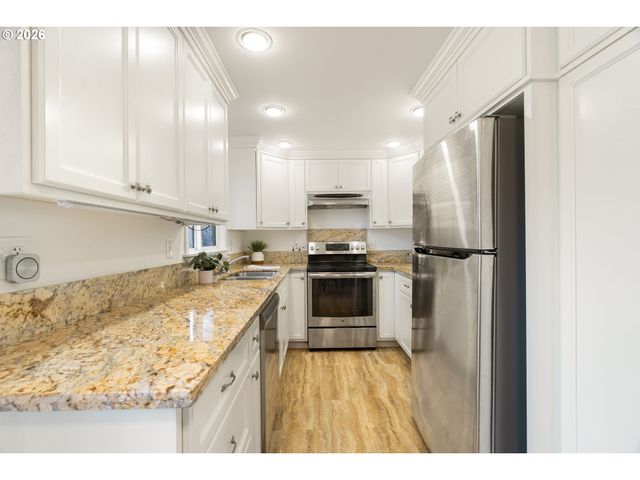 9768 Se 66TH Ave, Milwaukie, OR 97222