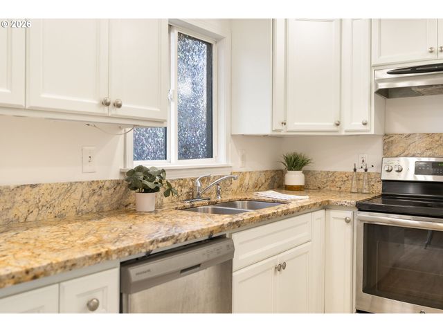 9768 Se 66TH Ave, Milwaukie, OR 97222