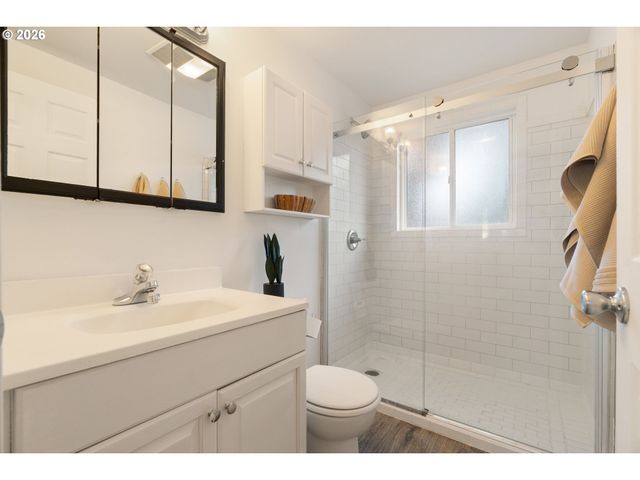 9768 Se 66TH Ave, Milwaukie, OR 97222