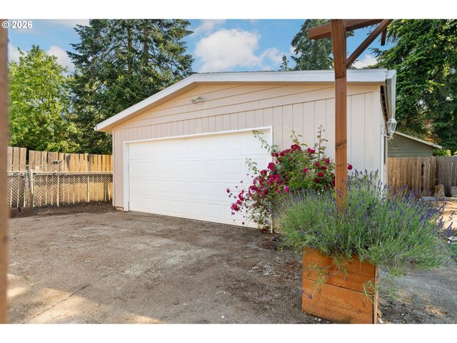 9768 Se 66TH Ave, Milwaukie, OR 97222