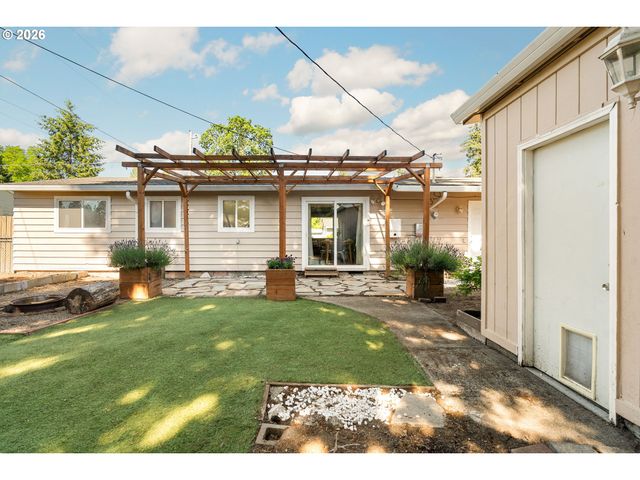 9768 Se 66TH Ave, Milwaukie, OR 97222