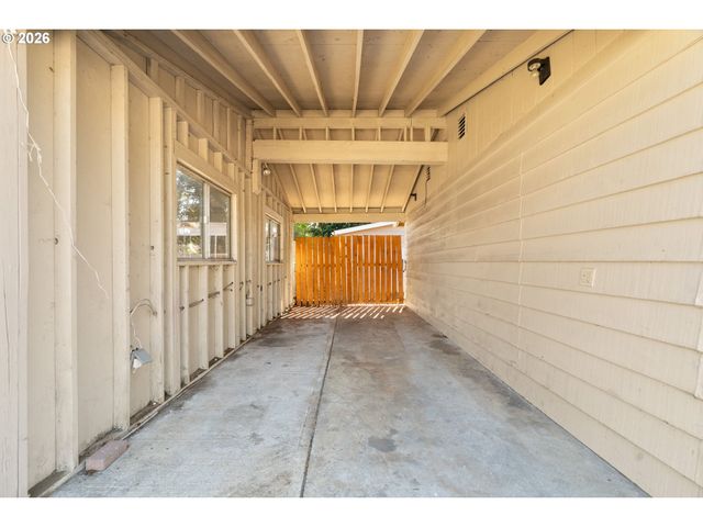 9768 Se 66TH Ave, Milwaukie, OR 97222