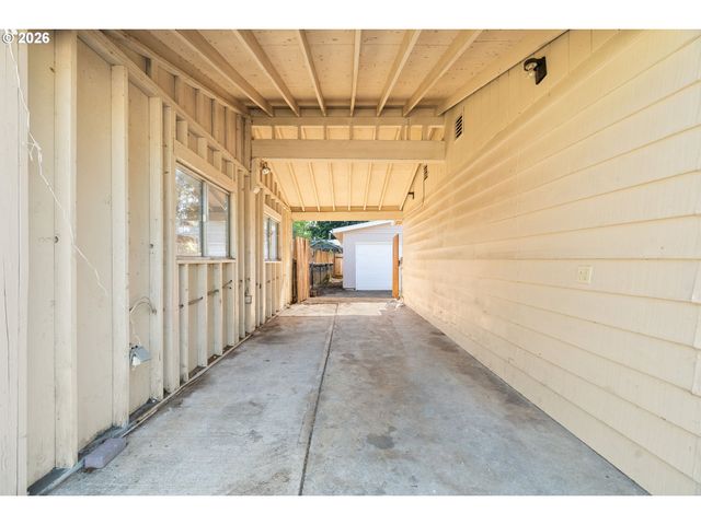 9768 Se 66TH Ave, Milwaukie, OR 97222