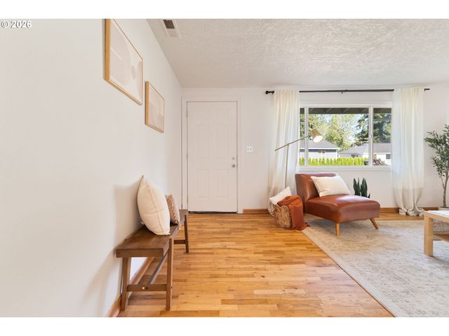 9768 Se 66TH Ave, Milwaukie, OR 97222