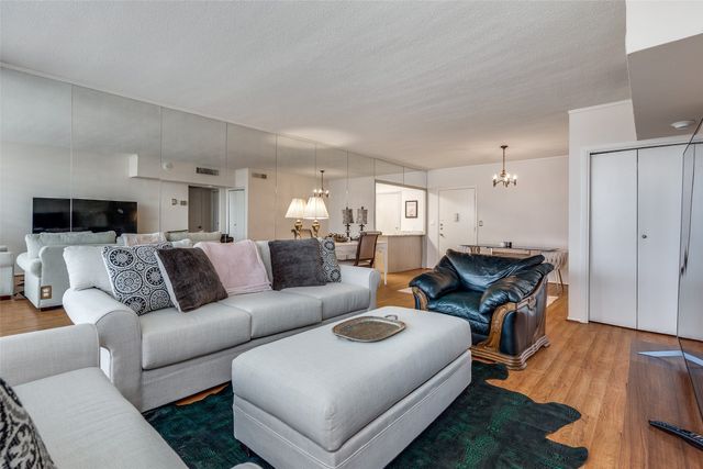 3701 Turtle Creek Boulevard 5D, Dallas, TX 75219