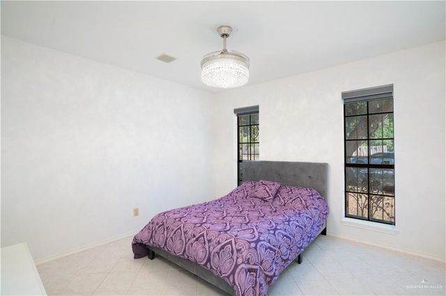 5817 N 33rd Street, Mcallen, TX 78504