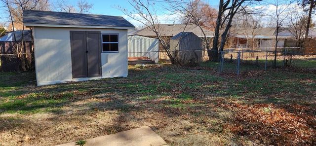 4745 Spiva Drive, Del City, OK 73115