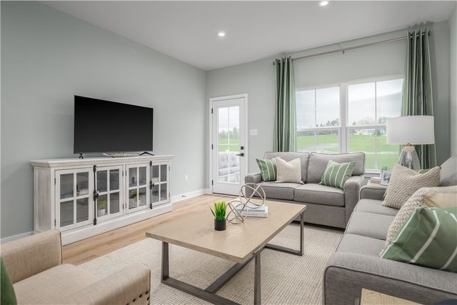 270 Dana Drive, Nottingham, PA 15330