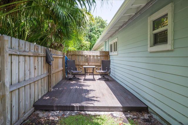 1110 SW 15th Street, Boca Raton, FL 33486