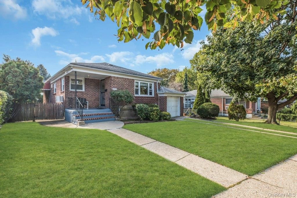 5310 Overbrook Street, Douglaston, NY 11362 — photo 3