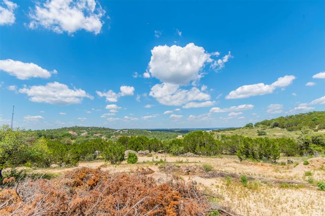 21316 Crestmont, Spicewood, TX 78669