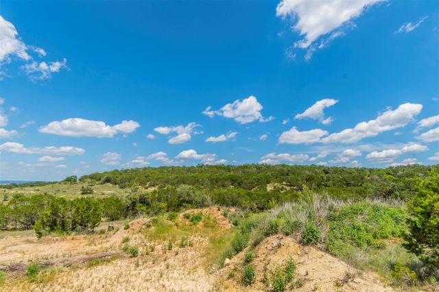 21316 Crestmont, Spicewood, TX 78669