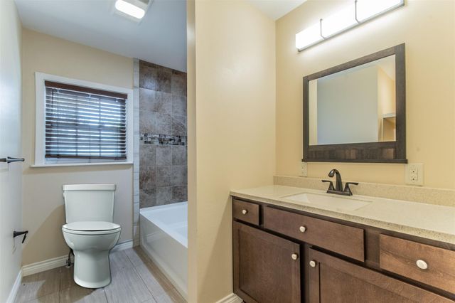 21316 Crestmont, Spicewood, TX 78669