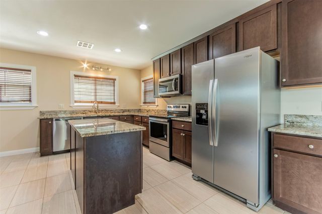 21316 Crestmont, Spicewood, TX 78669